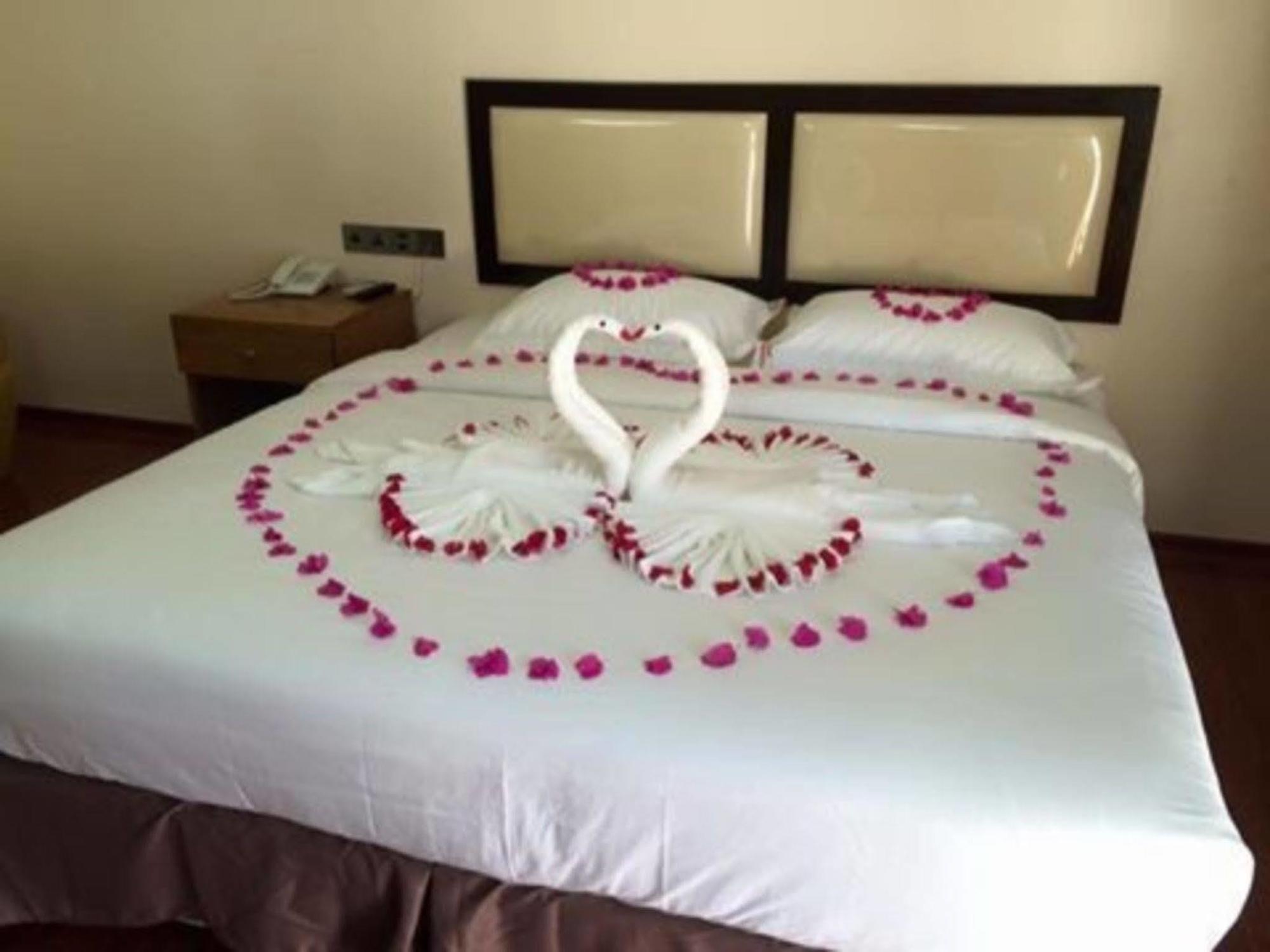 Hotel Yadanar Oo Μανταλέι Εξωτερικό φωτογραφία